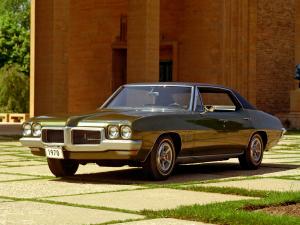 Pontiac LeMans Sport Hardtop Sedan